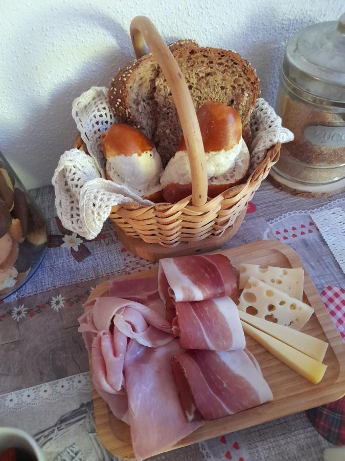 Maso La Marianna Bubble Glamping In Trentino Bed & Breakfast Sant'Orsola Exterior photo